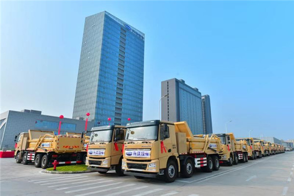 获深圳最大批量纯电动泥头车订单，开沃首批300台坪山基地交付