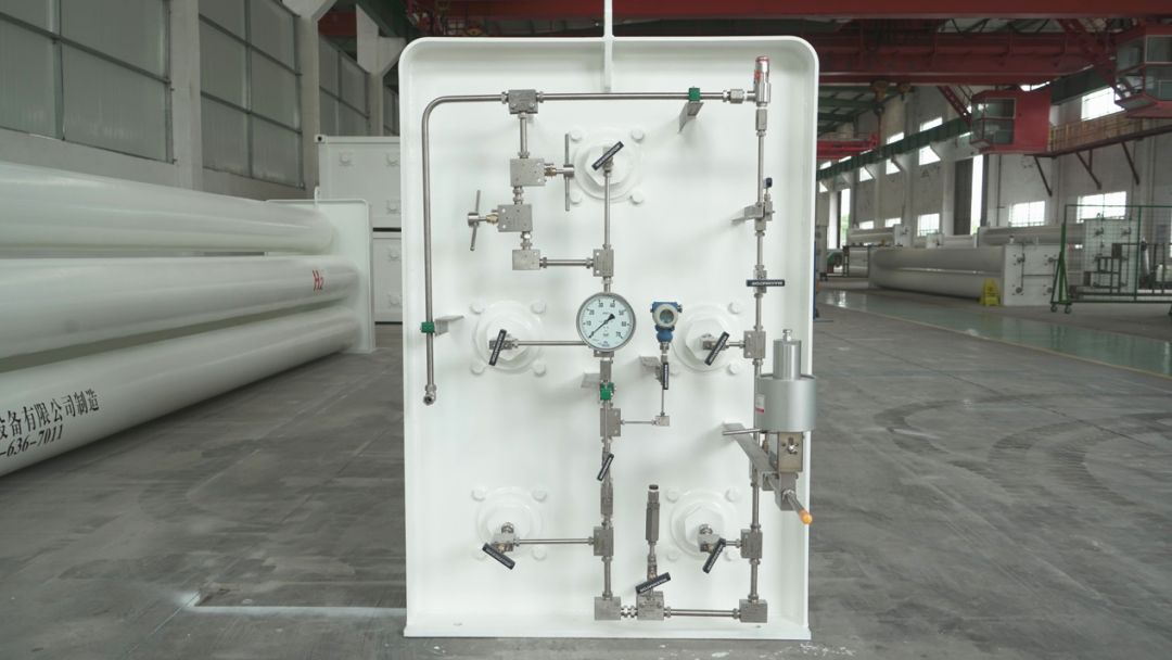 国内首套45MPa加氢站用储氢瓶式容器组完成交付