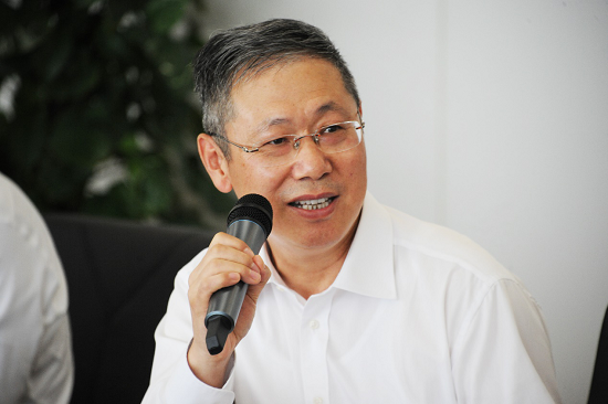 解放研发七十载打造七代产品 彰显技术实力