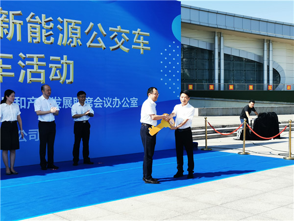 开创公交运营新模式，金龙客车“地铁巴士”交付宁德 