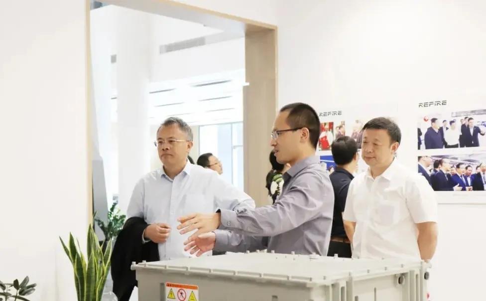 围绕燃料电池技术，重塑集团与上海智能新能源汽车科创功能平台签署战略合作协议