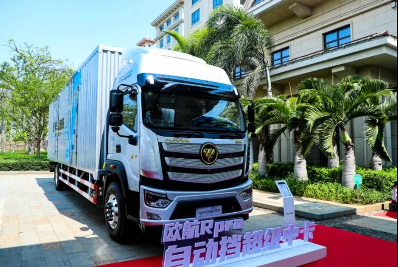 中国年度卡车评委为什么把选票投给了欧航R pro自动挡超级中卡？