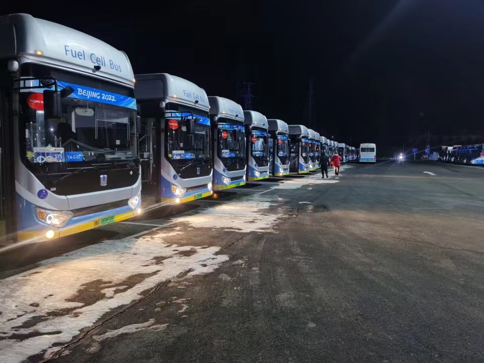 共享冰雪盛会，吉利星际氢燃料客车的冬奥赛区服务之旅