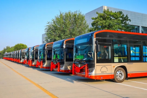 200台吉利星际客车交付淄博，促进齐鲁大地绿色转型发展