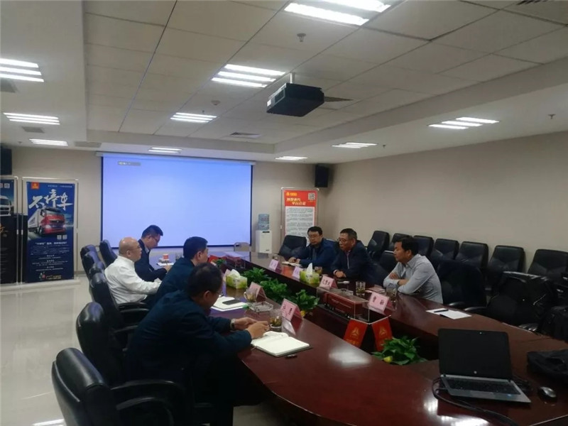 中集通华总经理走访中国重汽 洽谈深度合作事宜 (2)